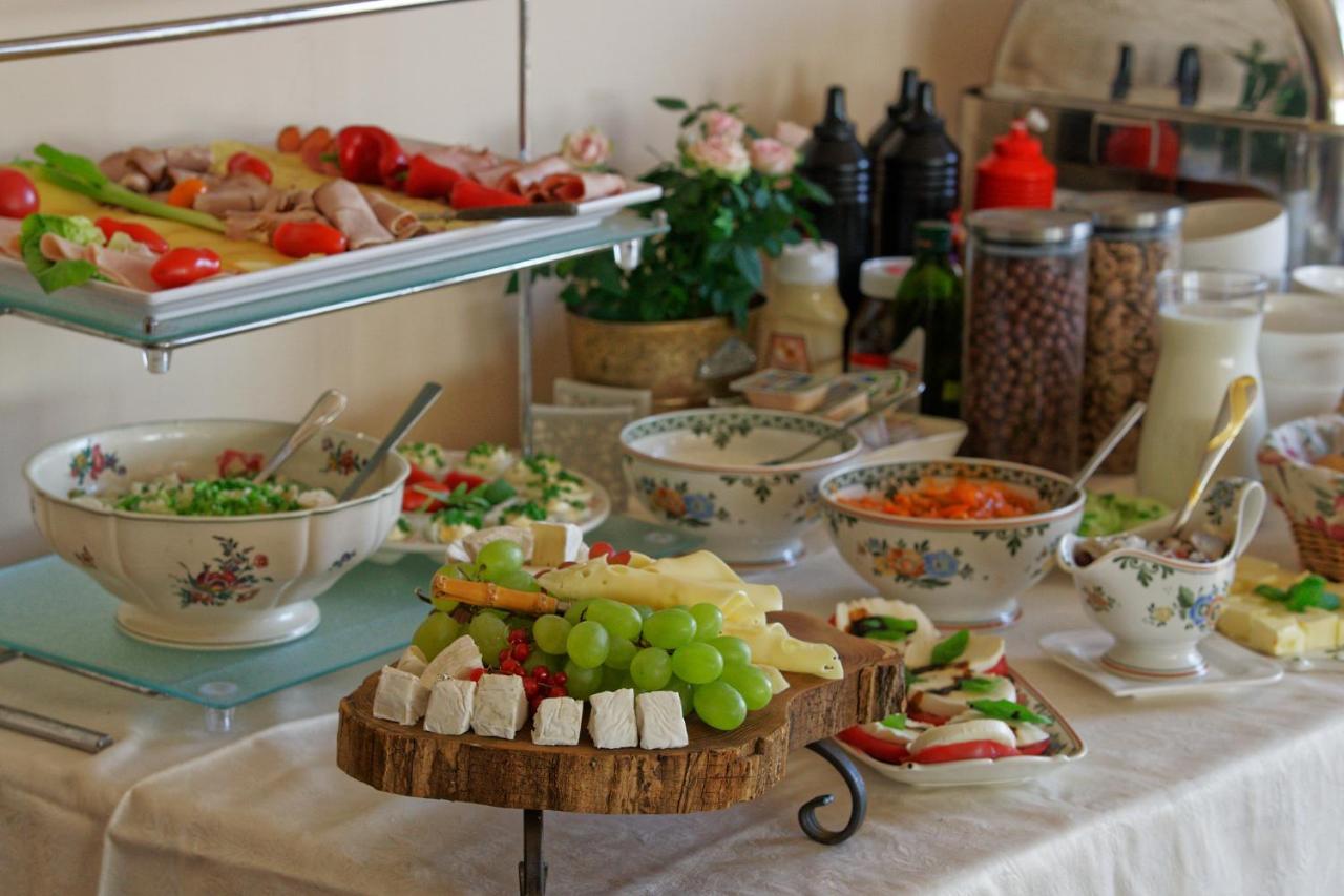 Czapla Stare Sady Bed & Breakfast Mikołajki Ngoại thất bức ảnh